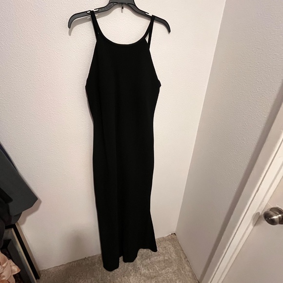 Calvin Klein Crepe Halter Gown, Black, Sz 16 - Picture 3 of 5